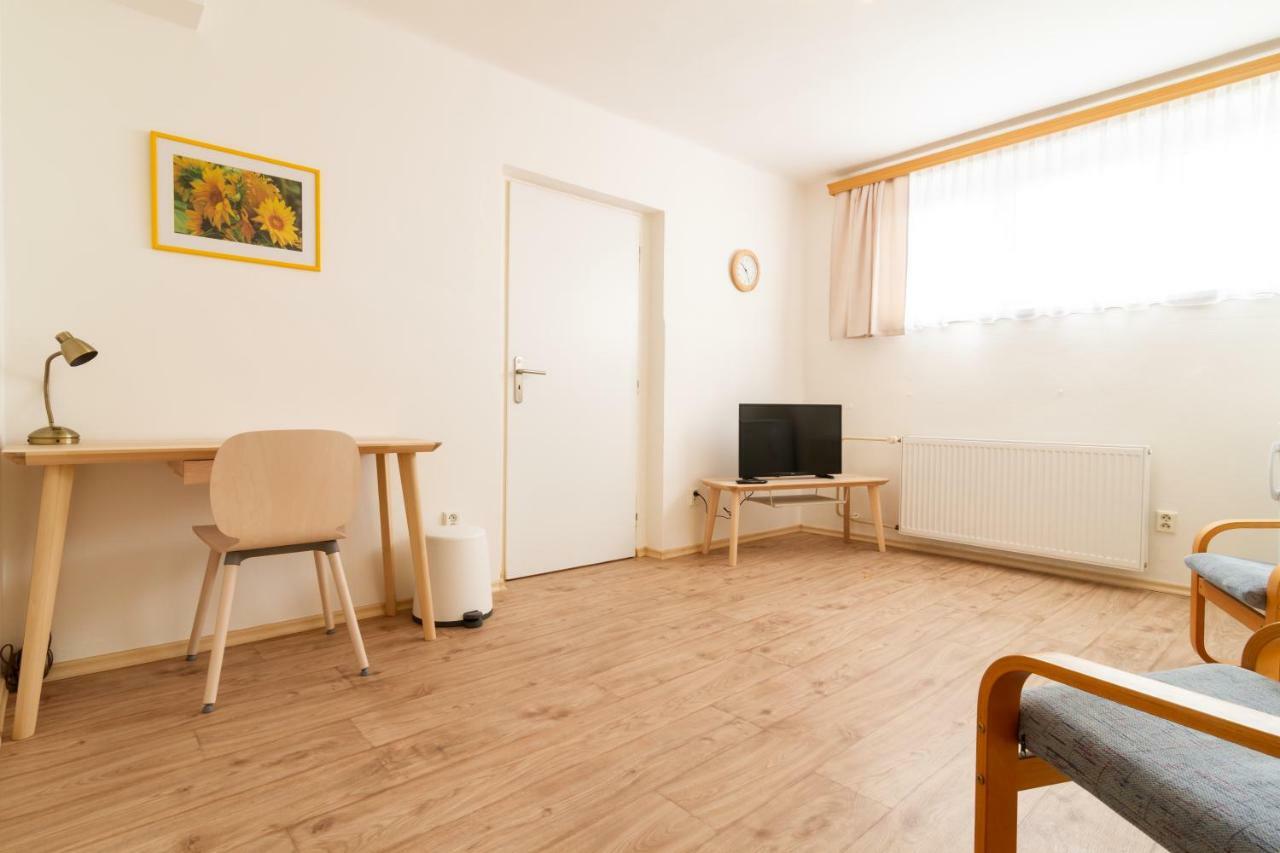 Apartmany U Nemocnice Ceske Budejovice Exterior photo